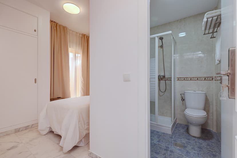 Hostal 37