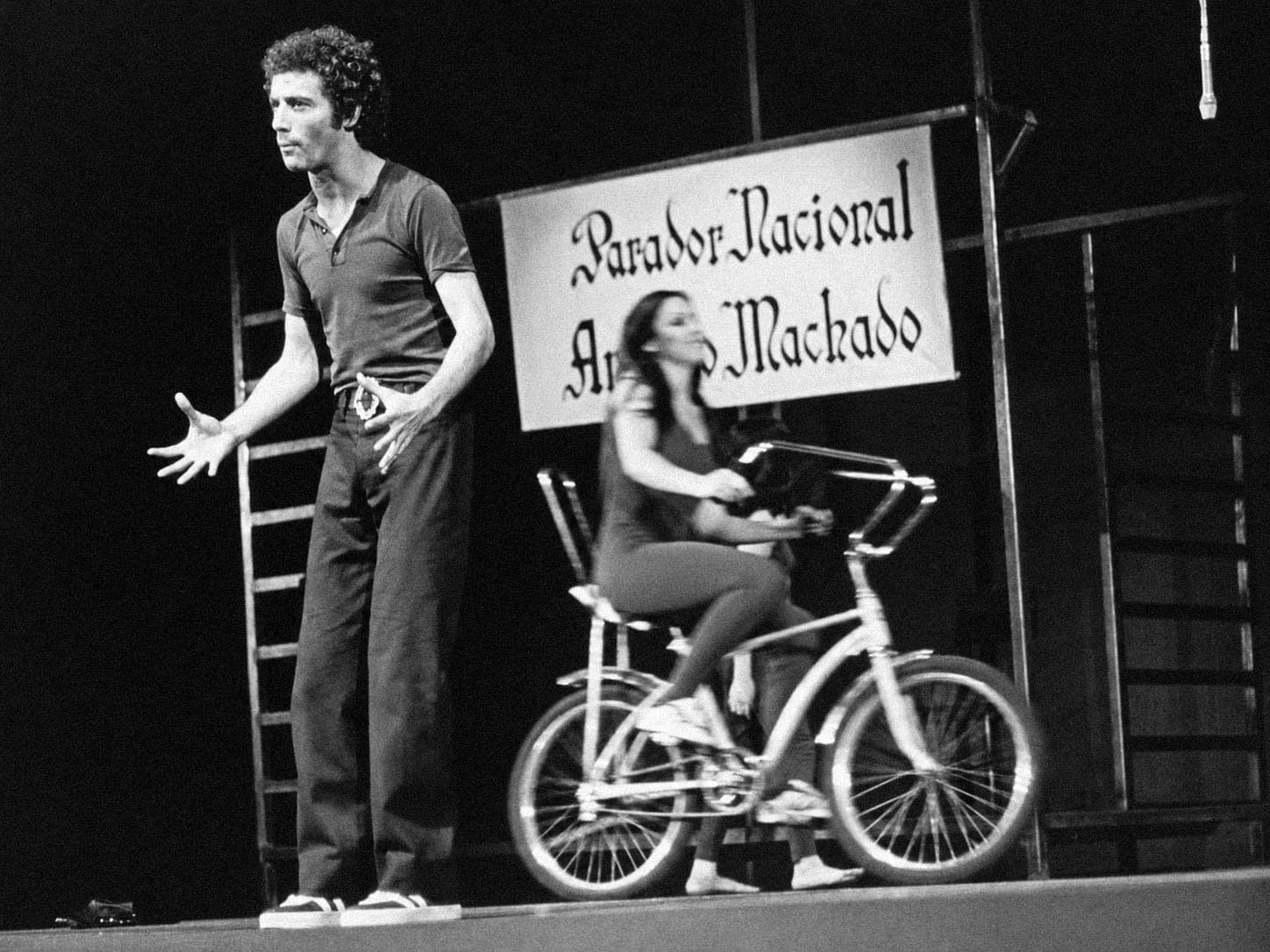 Ángel Rodal en una representación teatral