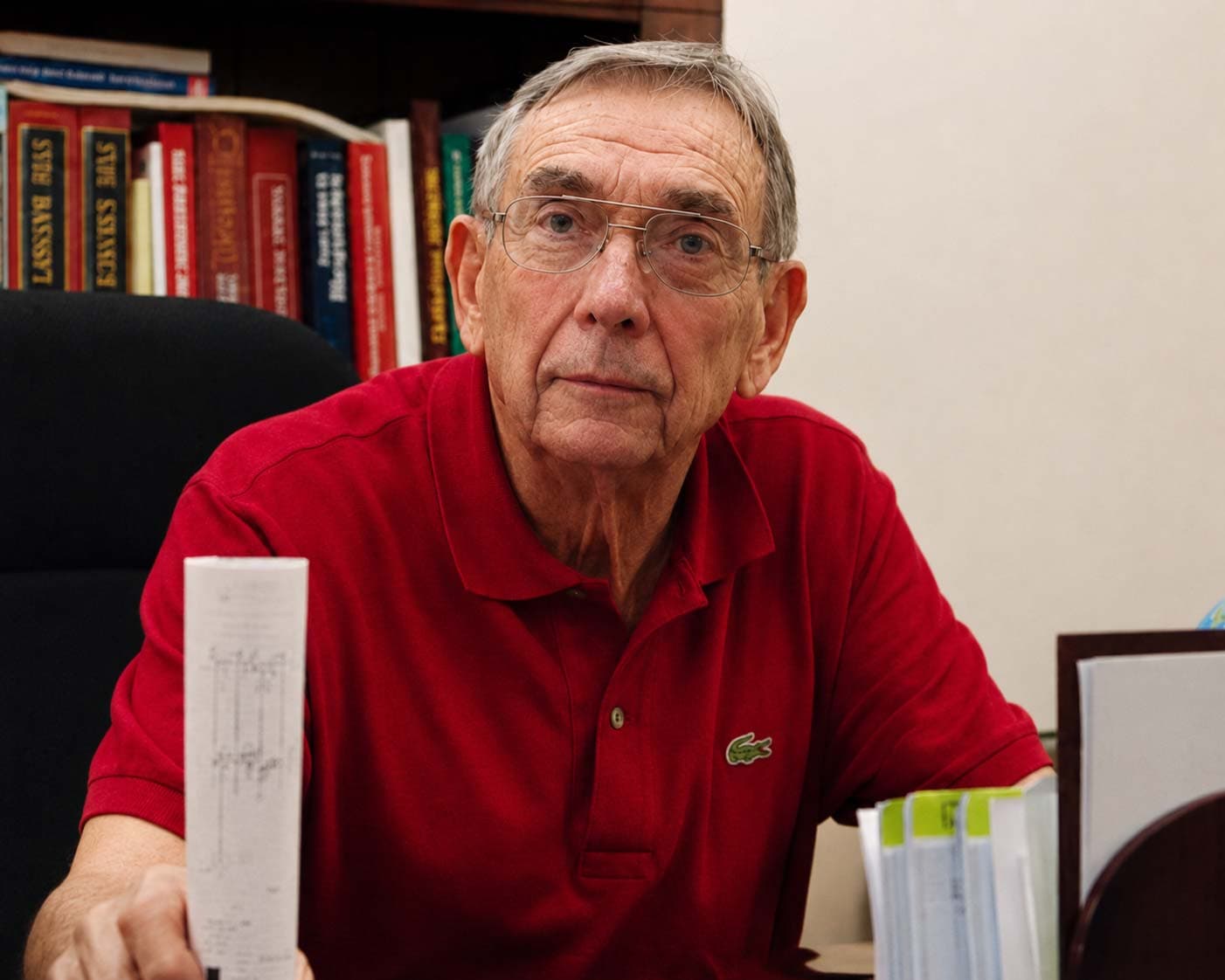 Dr. Antonio Mena Arce — retrato
