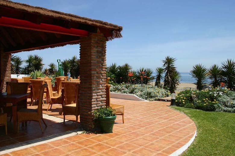12.-Restaurant-by-the-Beach