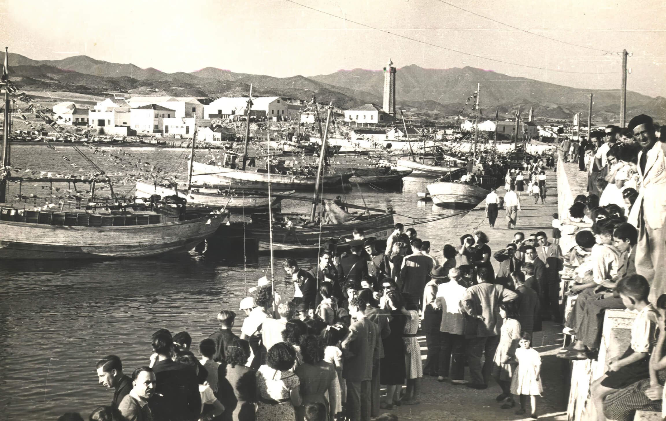 Puerto de Estepona — imagen histórica (variante)