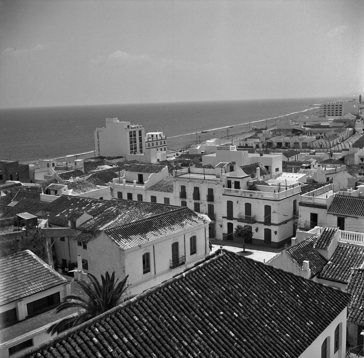 Vista aérea de Estepona — imagen histórica (variante)