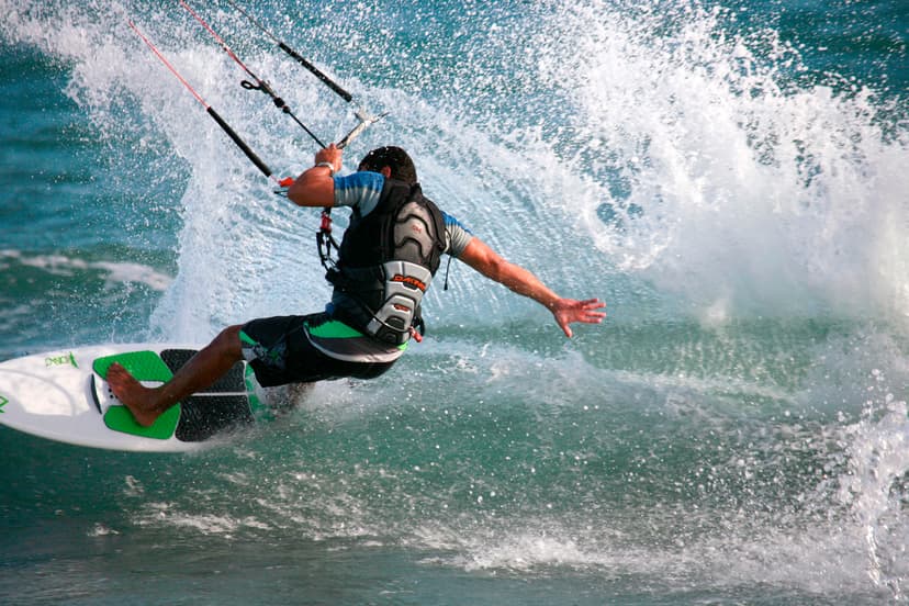 Curso de kitesurf en Los Granados en Estepona