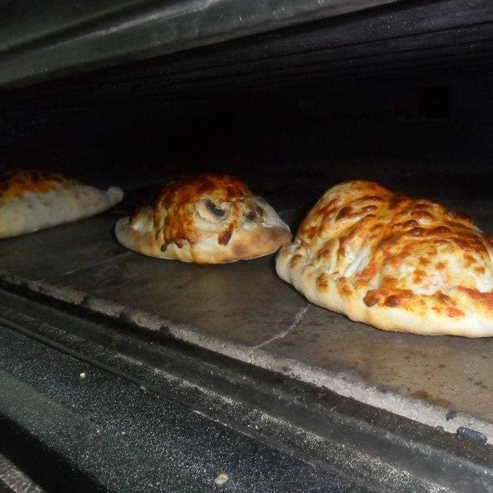 Di Piu (Pizzería) — Restaurante, Centro