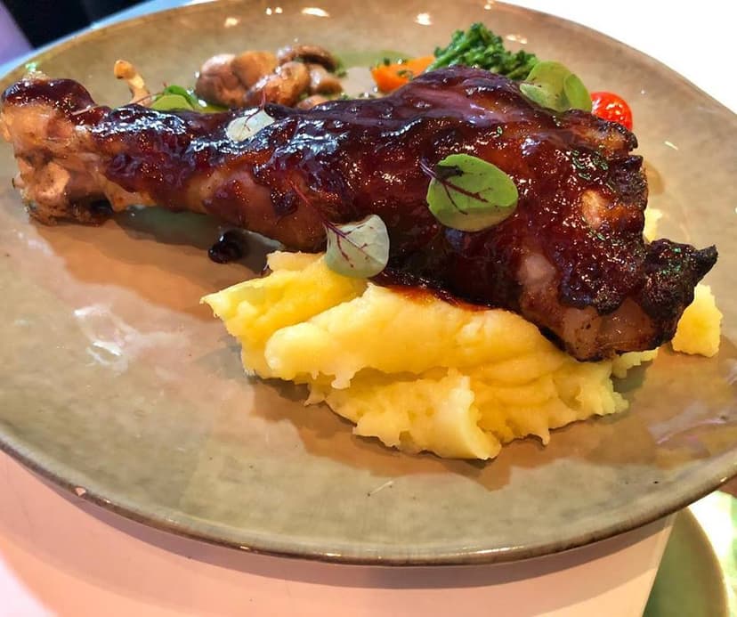 La Bulla Gastrobar en Estepona
