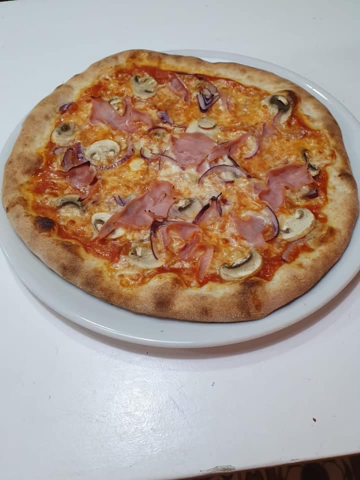 La Sibilla (Italiano) — Restaurante, Casco histórico