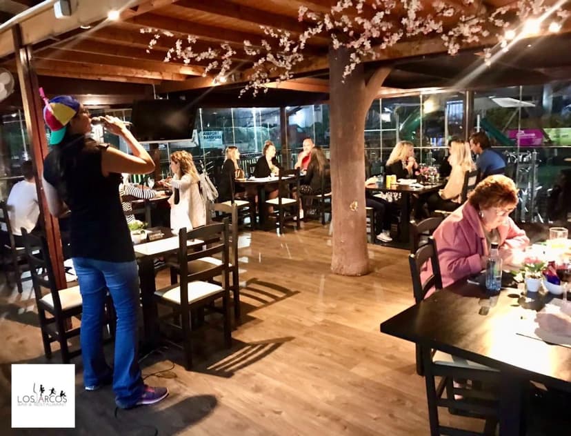 Restaurante Los Arcos — Restaurante, Zona Este