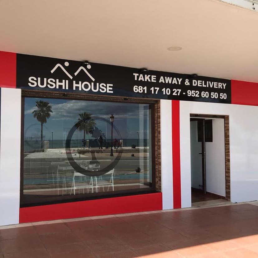 Pepe Sushi House (Japonés) — Restaurante, Paseo marítimo