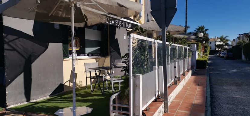 Restaurante Pizza Sushi Taxi — Restaurante, Zona Este