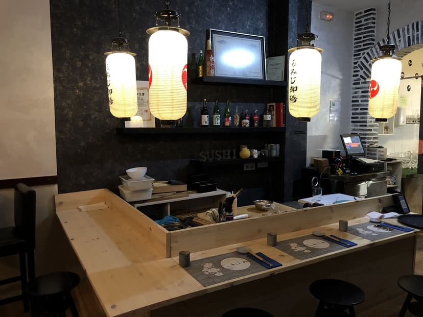 Takeko Japanese Bar — Restaurante, Centro