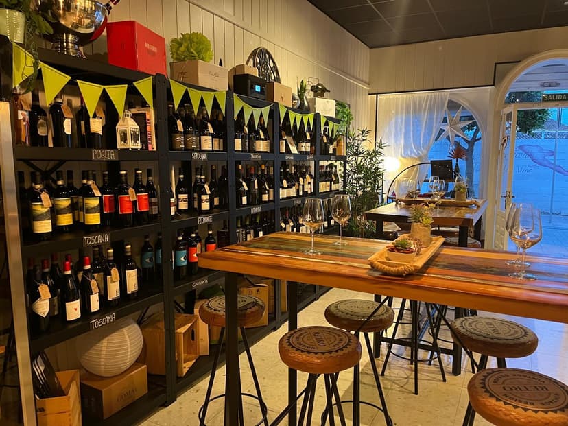 Vinoteca 27 — Bar y tapeo, Casco histórico