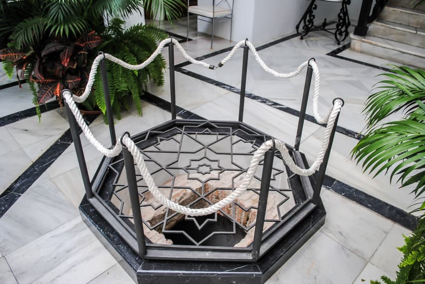 Casa del Aljibe, Estepona — detalle del aljibe de origen musulmán
