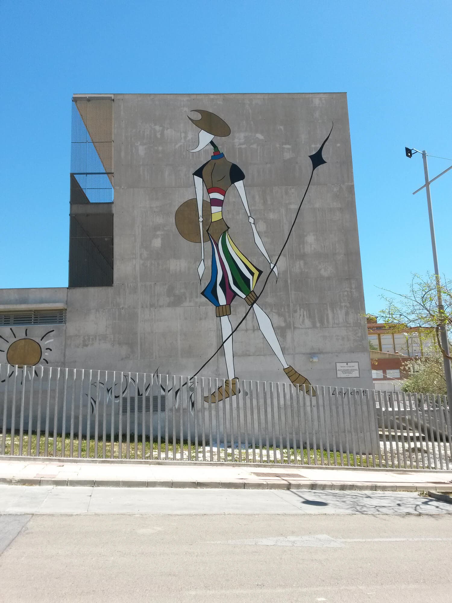Mural "Quijote del S. XXI" de Curro Leyton en Estepona